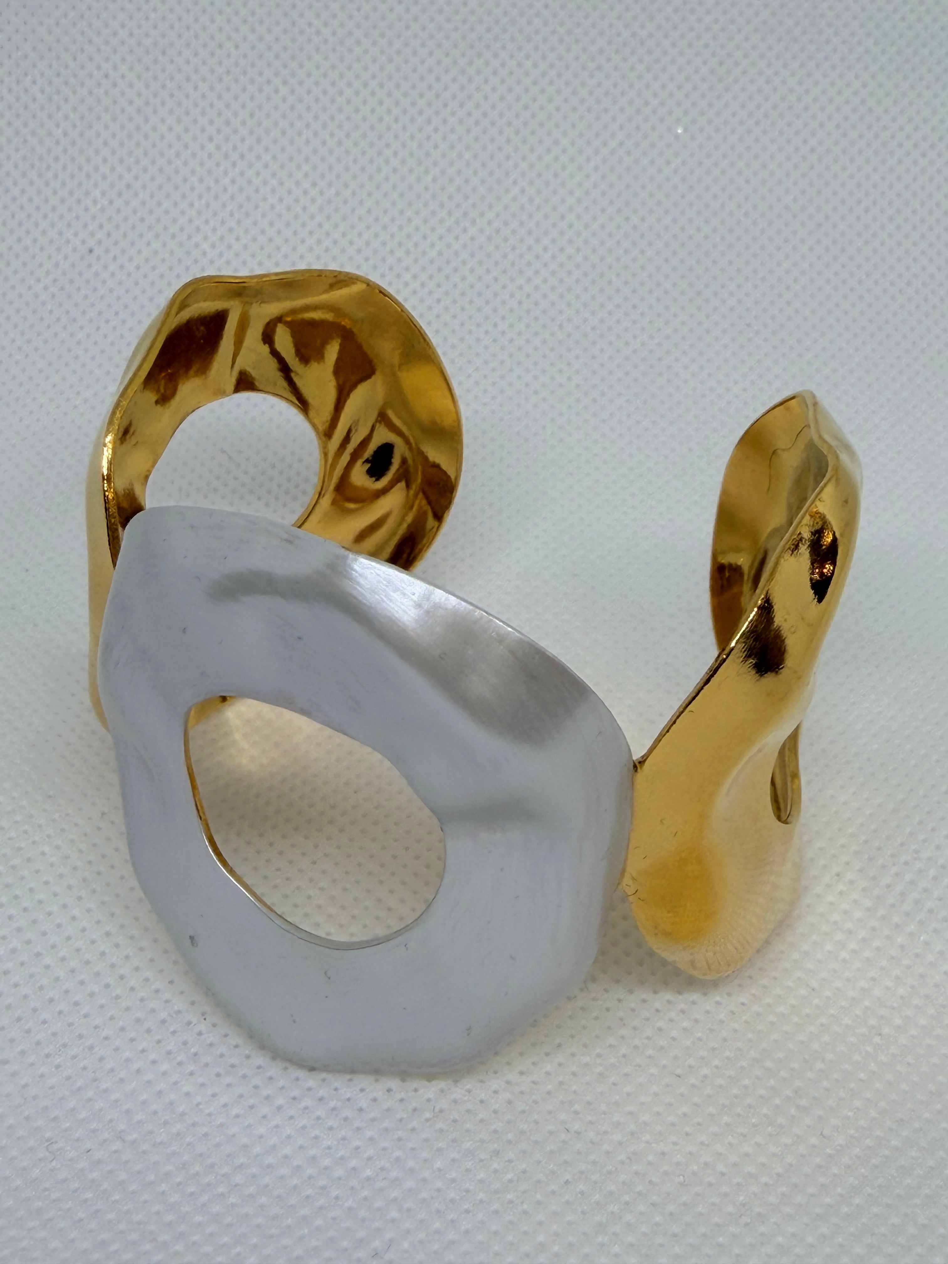 Brazalete Aura: Ideal Para complementar cualquier Look