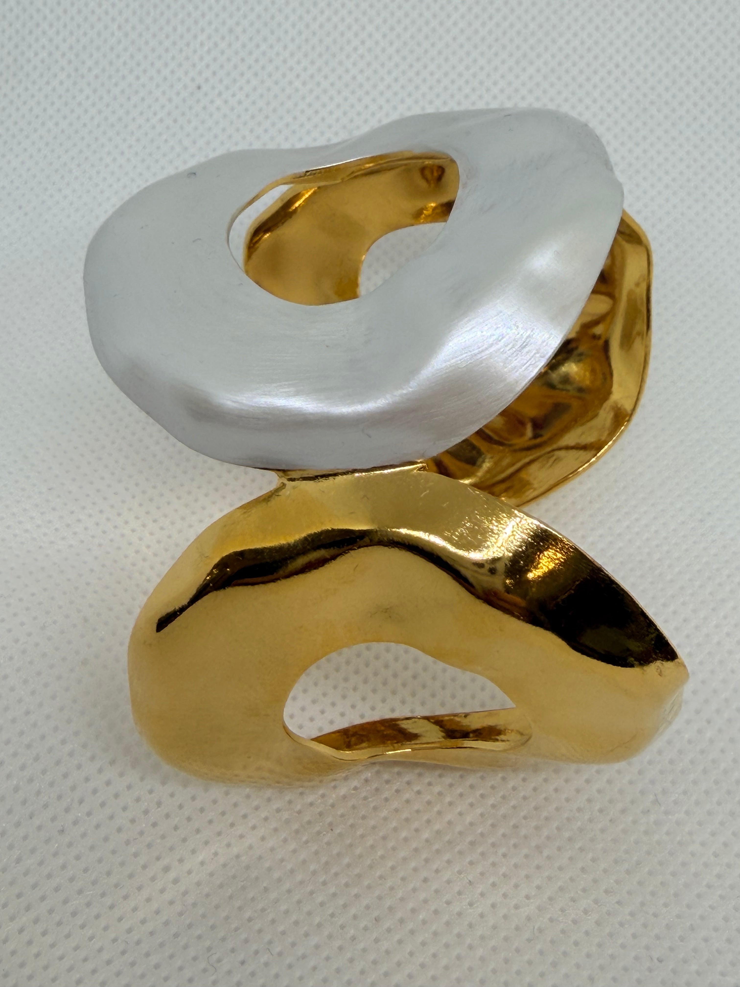 Brazalete Aura: Ideal Para complementar cualquier Look