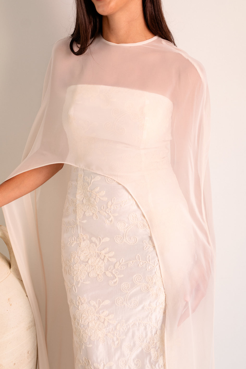 Vestido Diane: Elegancia y Delicadeza en 2 Prendas