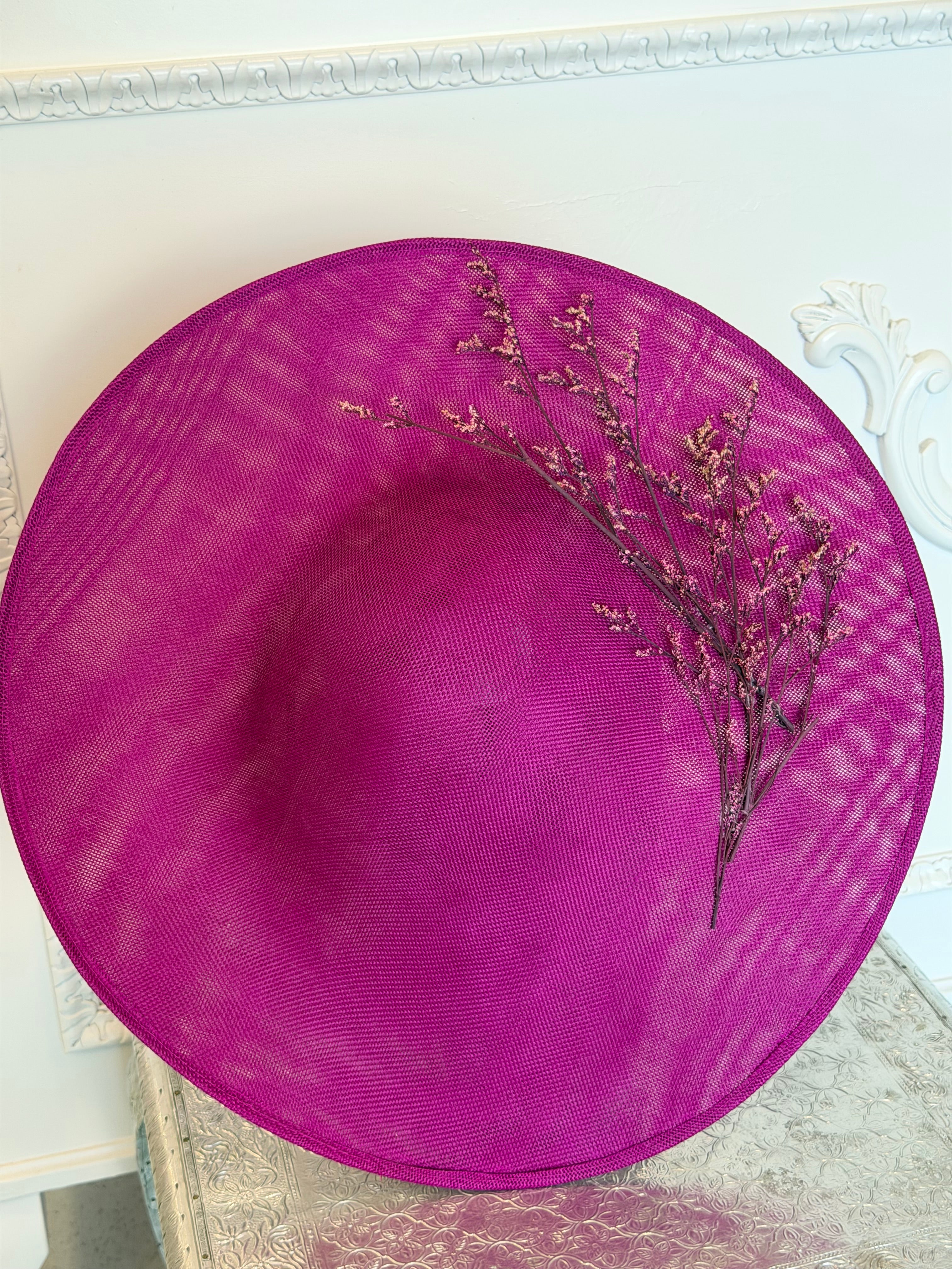 Pamela Camelia: Ideal para Complementar Tu Look de Invitada de Día