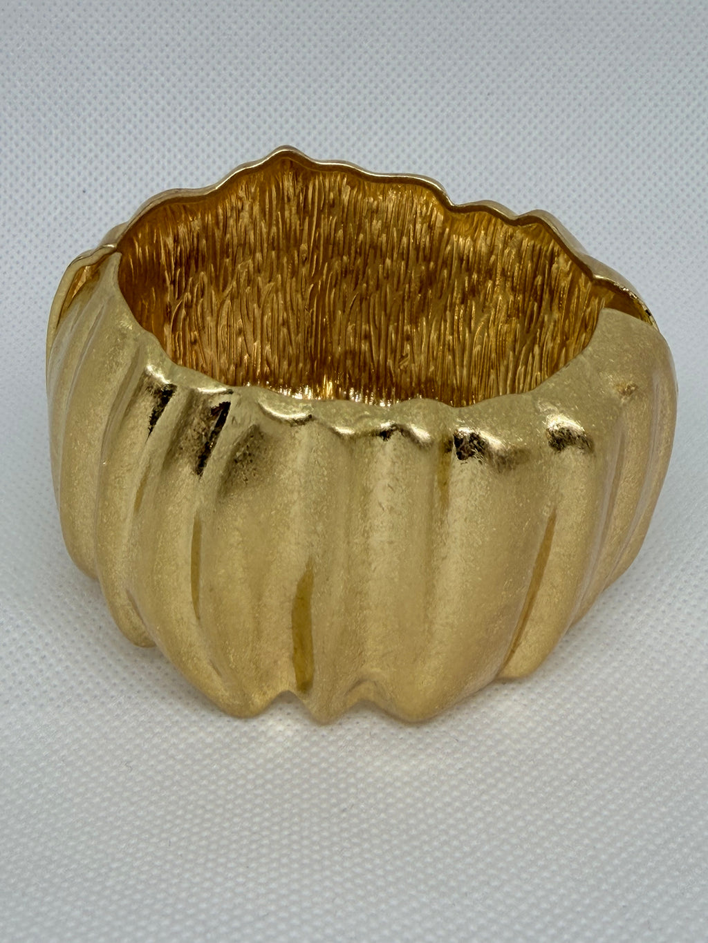 Brazalete Cañón: Ideal Para complementar cualquier Look