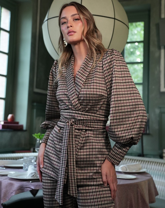 Traje Carla: 2 Piezas Ideal para destacar en cualquier Evento