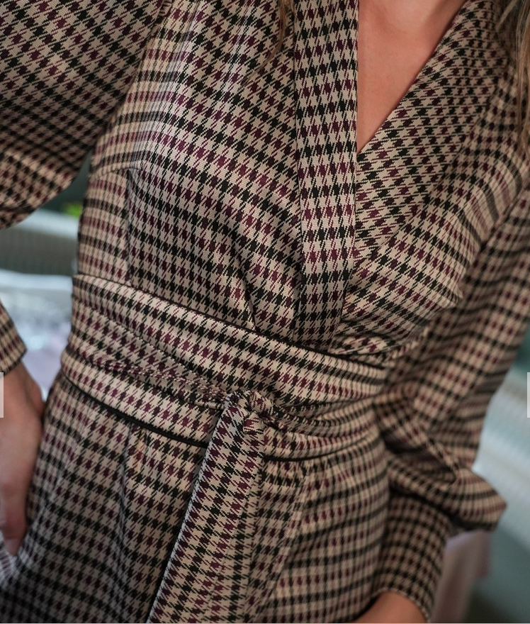 Traje Carla: 2 Piezas Ideal para destacar en cualquier Evento