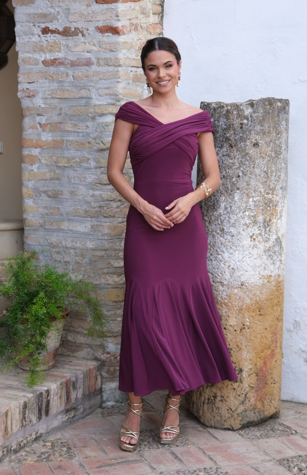Vestido Tajmajal: Escote Barco Aportando Elegancia