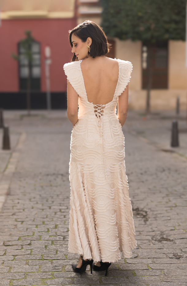 Vestido Ingrid: Elegancia en Un Solo Vestido