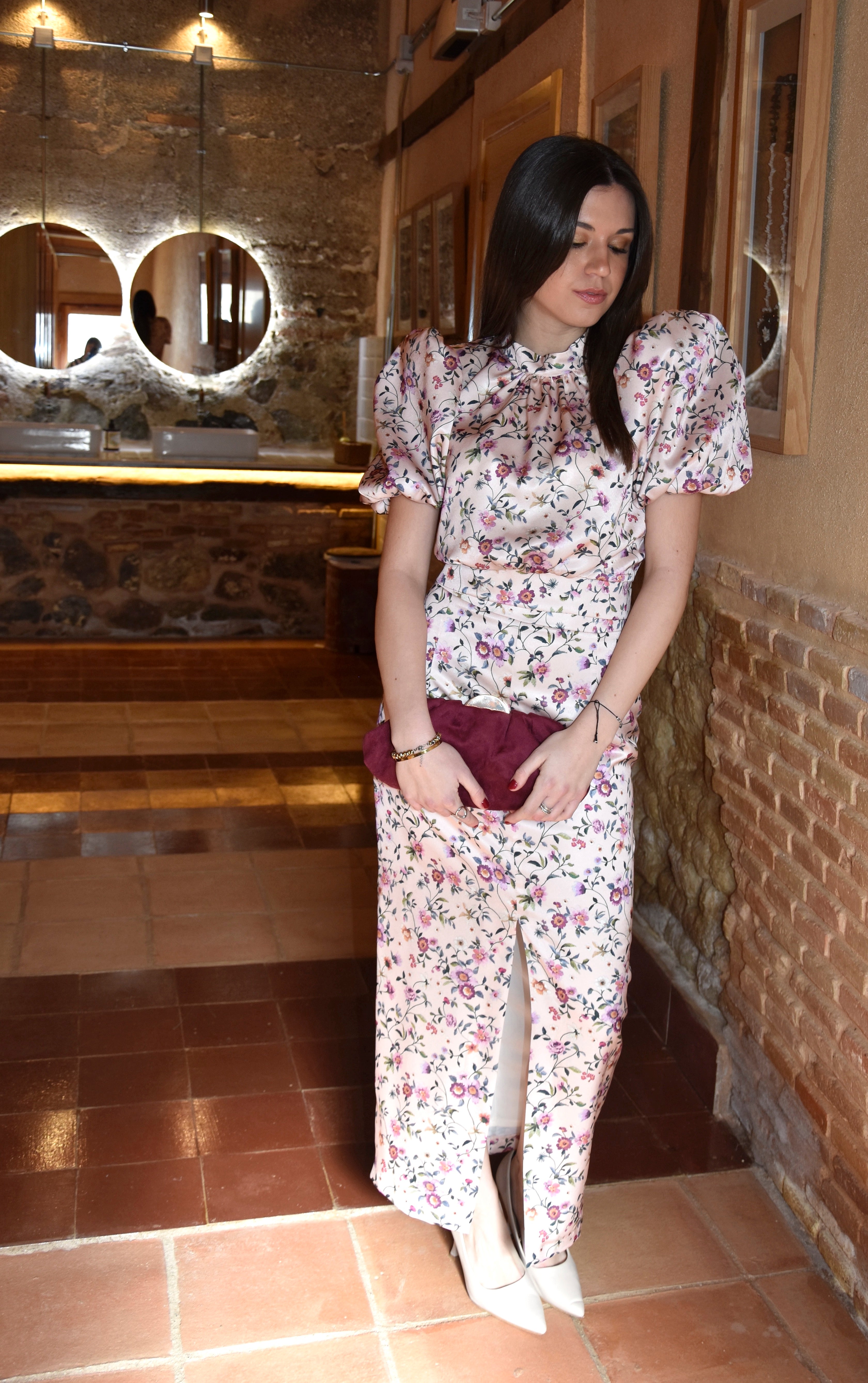 Conjunto Antonella: Dos Piezas con Manga Abullonada y Falda Midi para Mamá de Comunión e Invitada