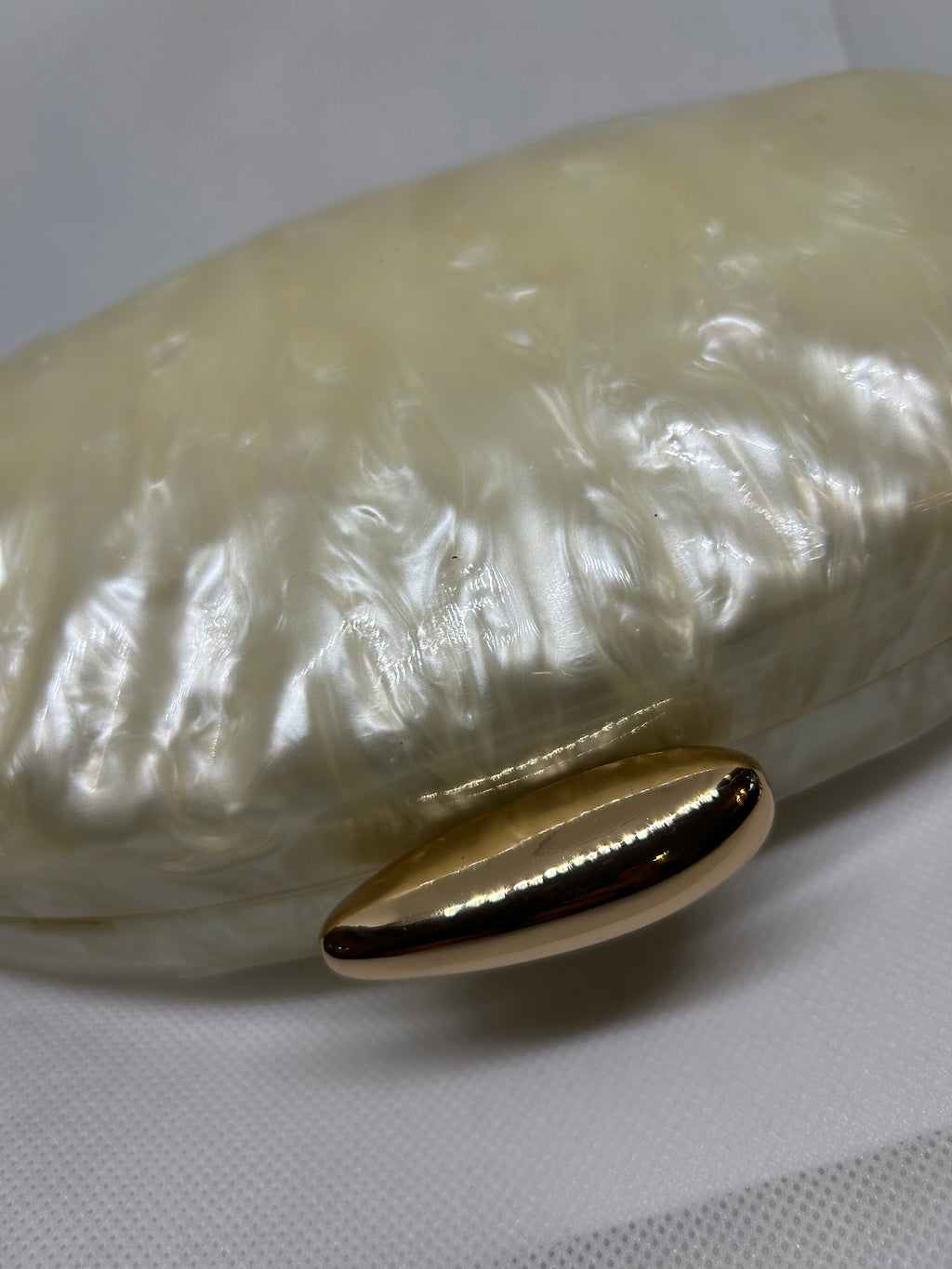 Bolso Toledo: Bolso Nacarado Elegante para cualquier evento.