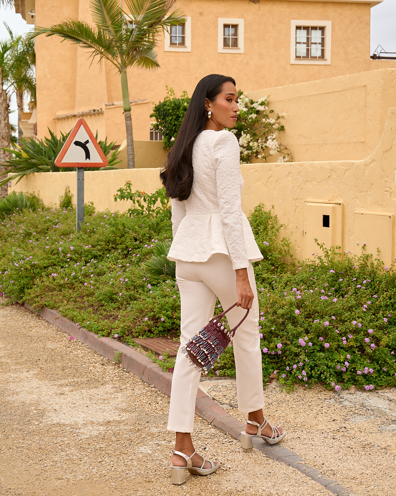 Conjunto Silva: La Distinción del Brocado en Dos Piezas