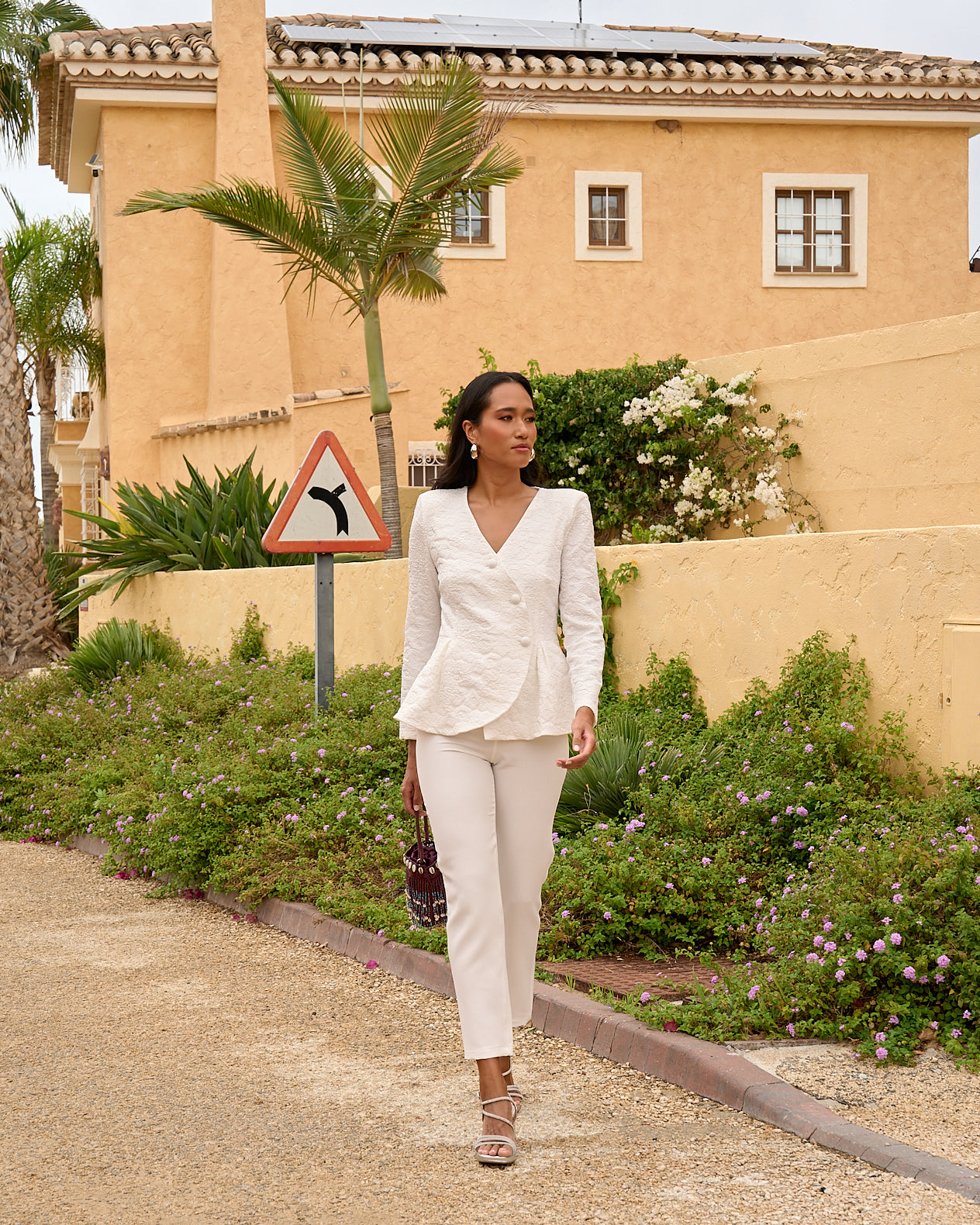 Conjunto Silva: La Distinción del Brocado en Dos Piezas