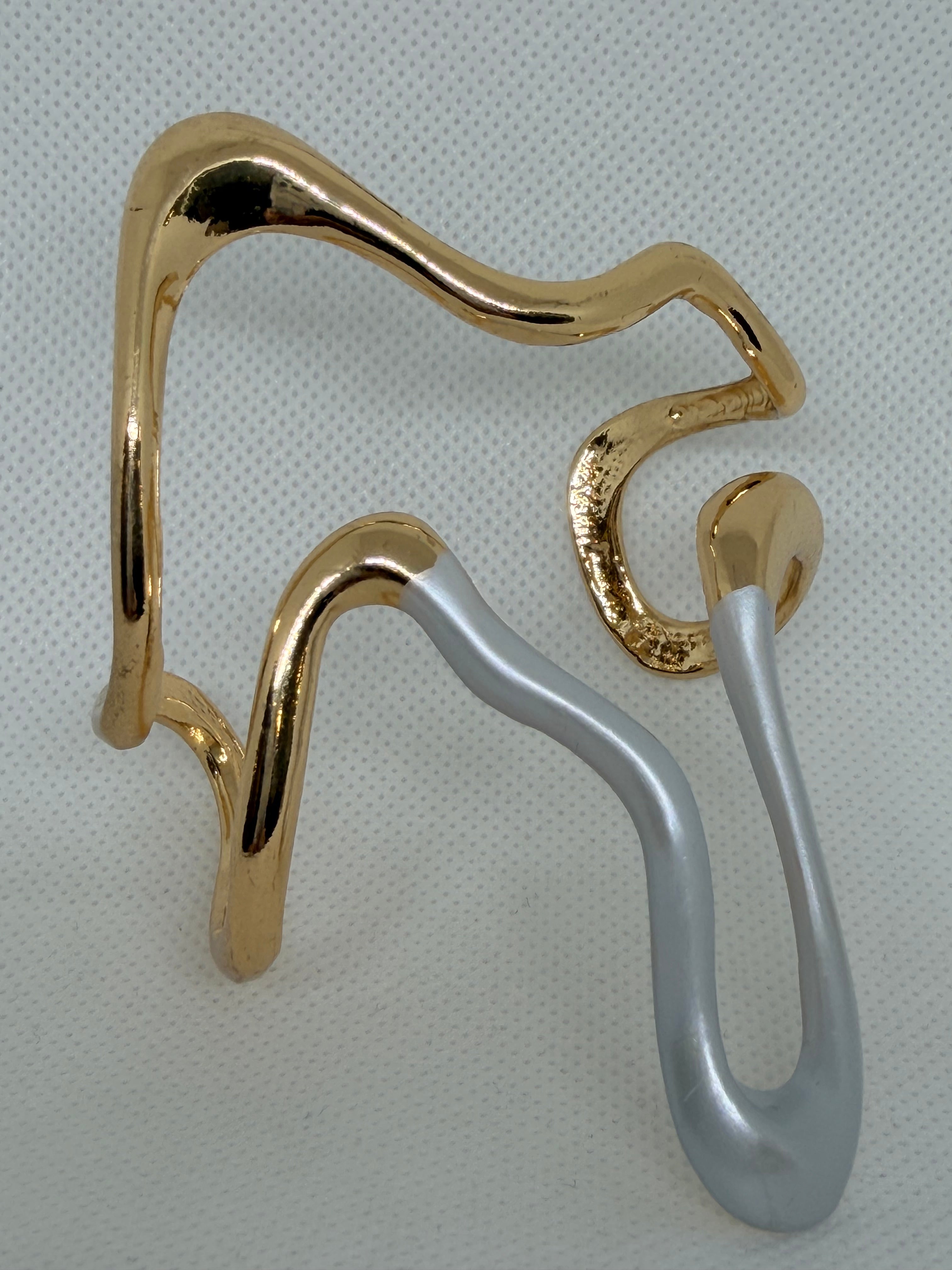 Brazalete Ray: Ideal Para complementar cualquier Look