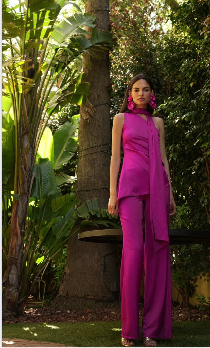 Conjunto Seul: Dos Piezas de Raso con Blusón Asimétrico y Pantalón de Tiro Alto | Invitada Chic